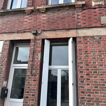 Grand Mezzanine Cathedrale De ليزيو