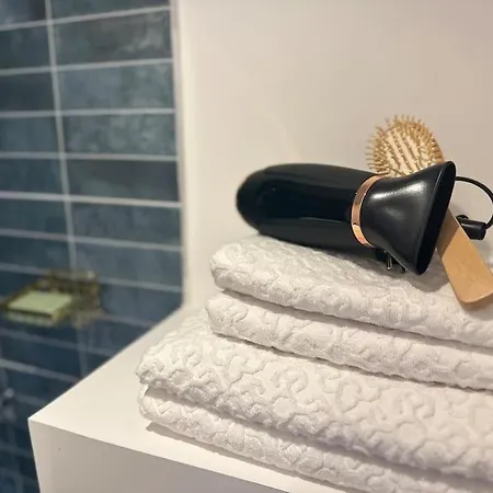 Grand Mezzanine Cathedrale De ليزيو